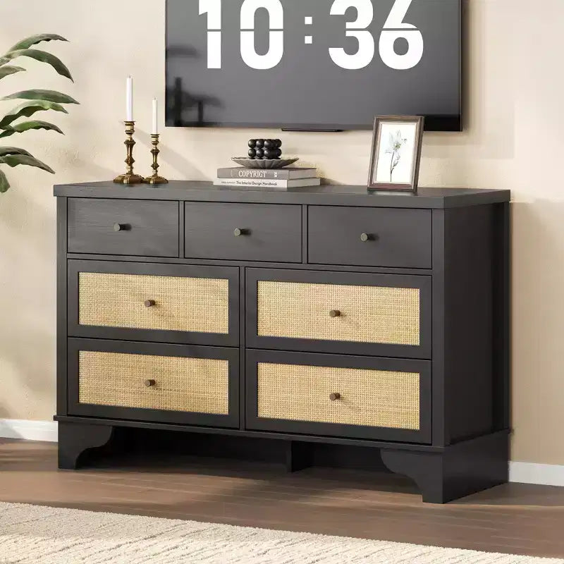 Buffet à 7 Tiroirs Accents Rotin Noir Meuble d'Appoint en Bois Rangement pour Salon Entrée Organiseur Moderne